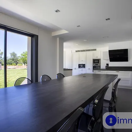 Air-conditioned With Pool And Garden * Mandelieu