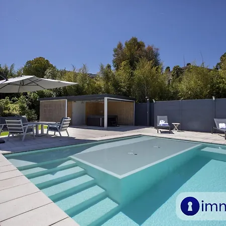 Air-conditioned With Pool And Garden Villa Mandelieu