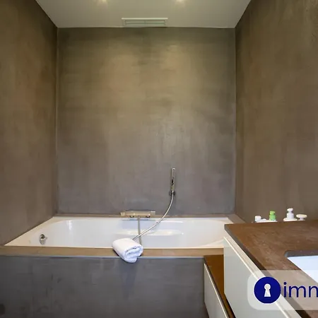 别墅 Air-conditioned With Pool And Garden