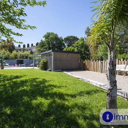 别墅 Air-conditioned With Pool And Garden *