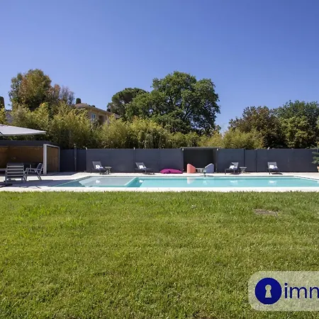 别墅 Air-conditioned With Pool And Garden *