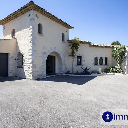 别墅 Air-conditioned With Pool And Garden *